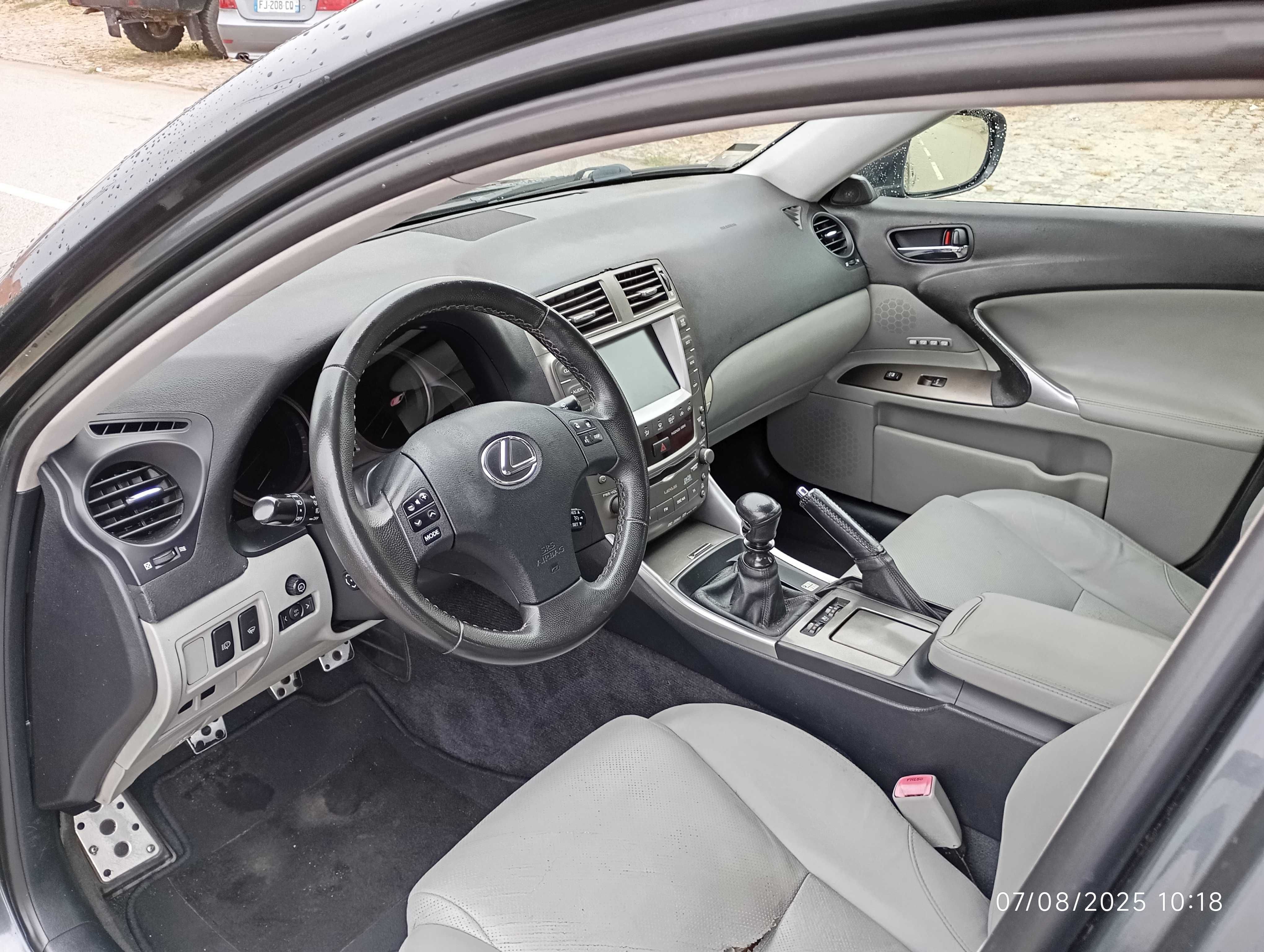Lexus is220d Luxury Line 177cv Nacional