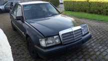drzwi , fotel,maska,zderzak ,silnik mercedes w124