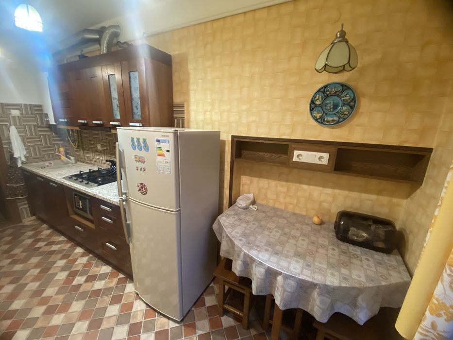 Оренда 2к. 2 рівневої квартири в центрі міста