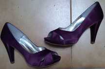 Sapatos de senhora (37) praticamente novos