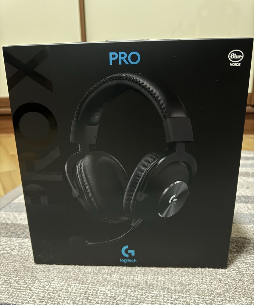 Навушники Logitech G PRO X Запаковані