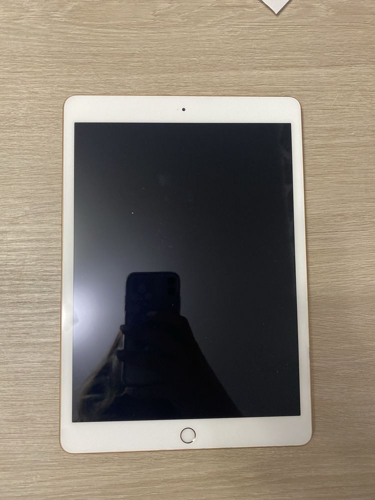 iPad 10.2” (7th Gen) 32Gb [на запчастини]