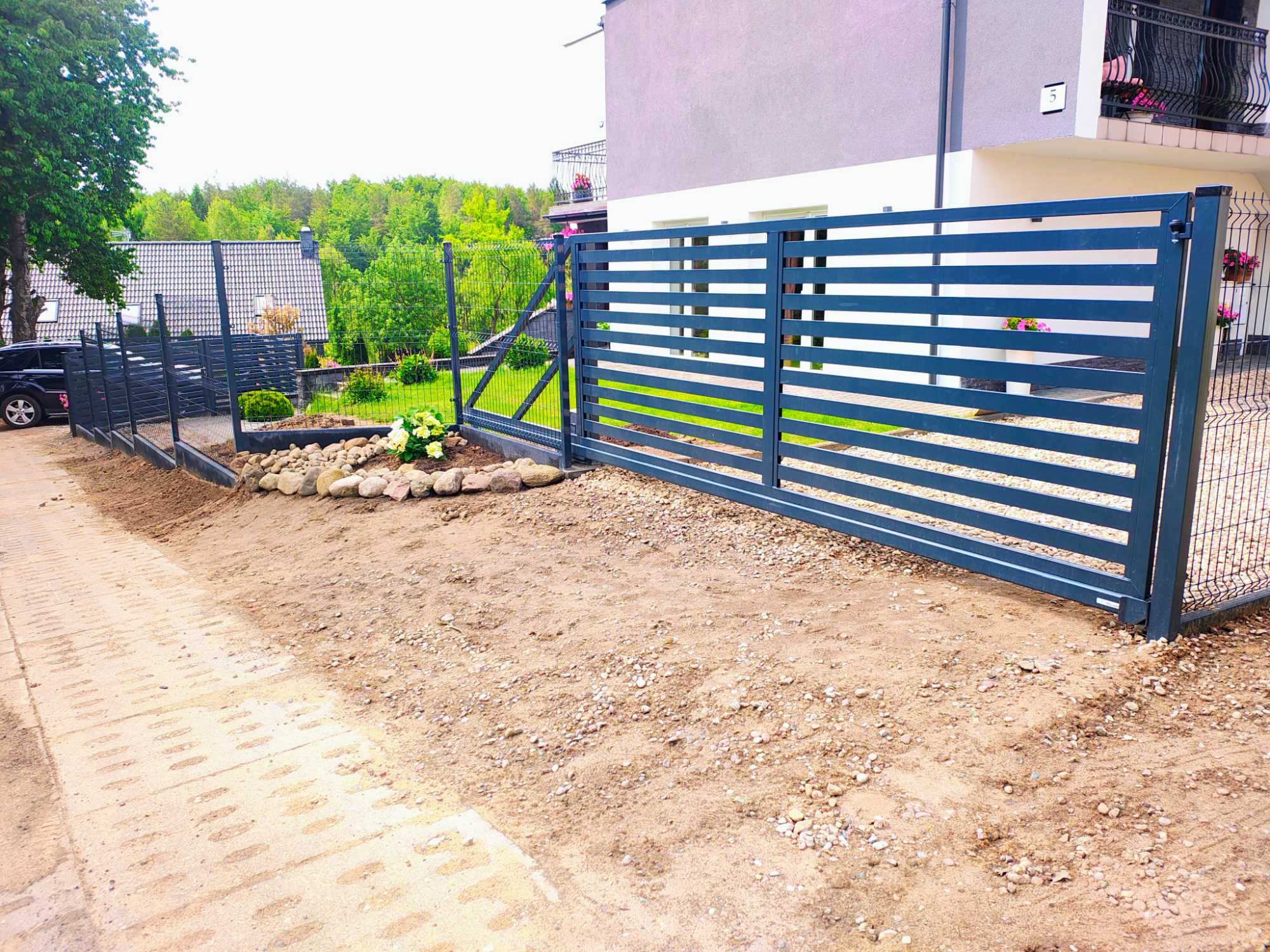 Panelowe i palisadowe ogrodzenia, furtki, bramy – Pomorze