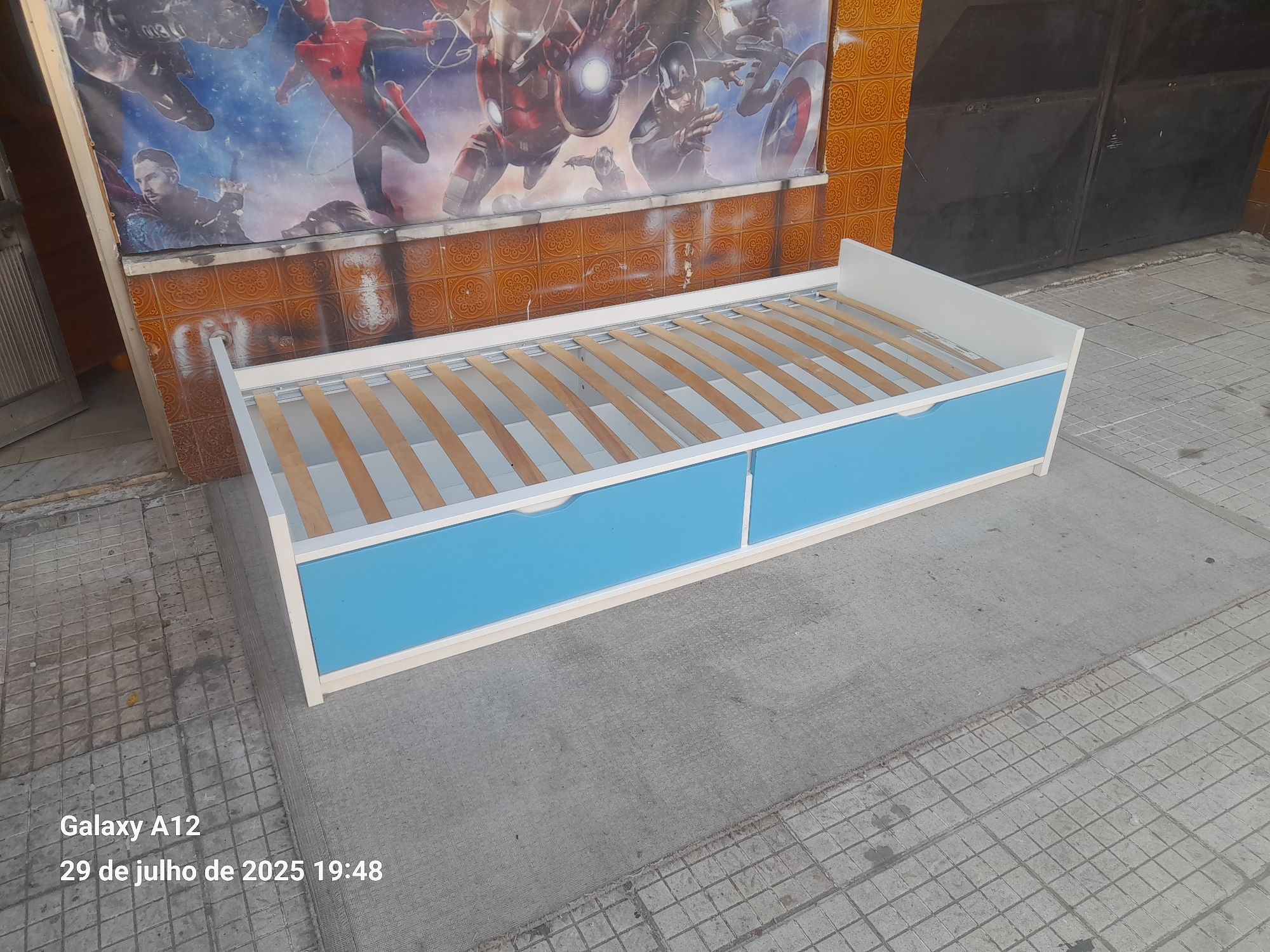 Cama branca 2 gavetas com colchão