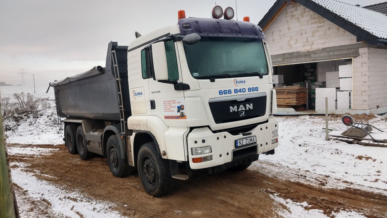 Usługi koparko-ładowarką JCB 4 CX I TRANSPORT