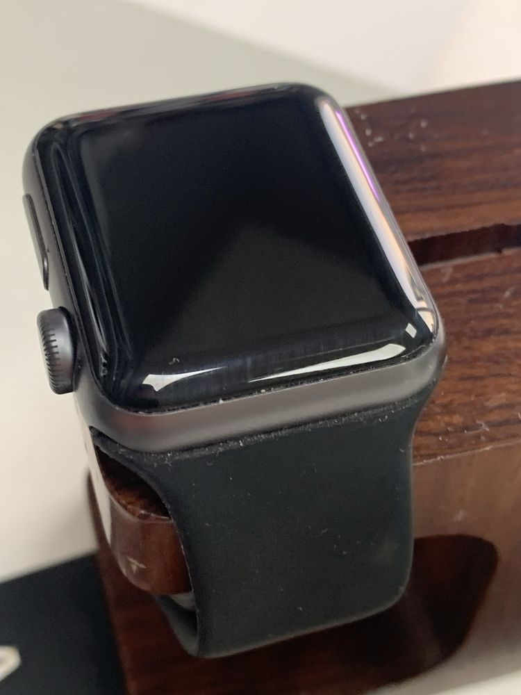Оригінальні  Apple watch series 3 38 mm
