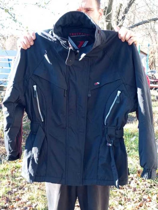 Брендовая черная мужская куртка парка Trespass Оригинал. Качество!!!
S