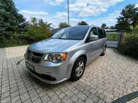 Dodge Grand Caravan Dodge Grand Caravan model z roku 2012, LPG książka serwisowa, rachunki