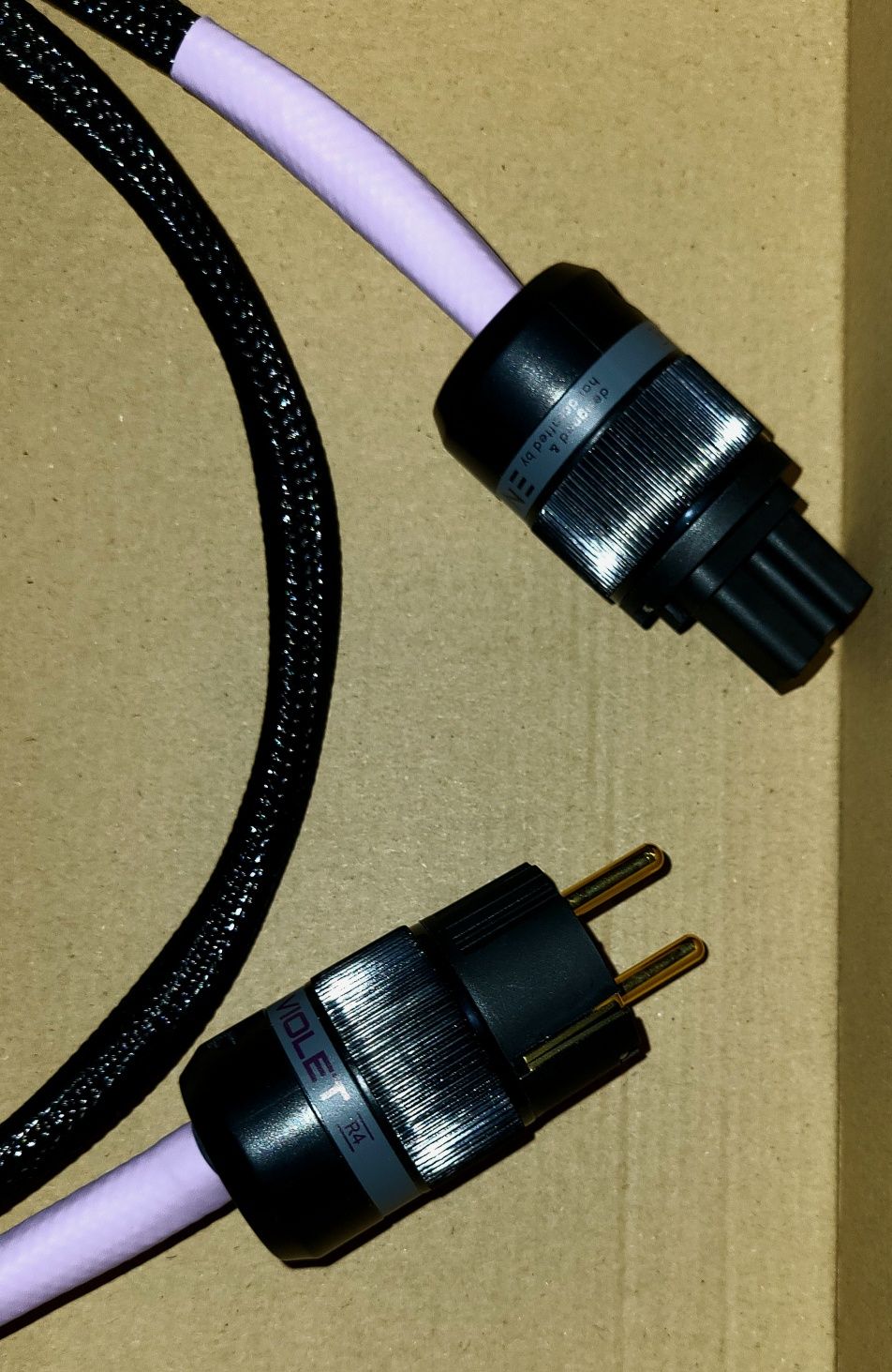Kabel Enerr Violet R4 przewód zasilający, jak nowy na gwarancji  okazj