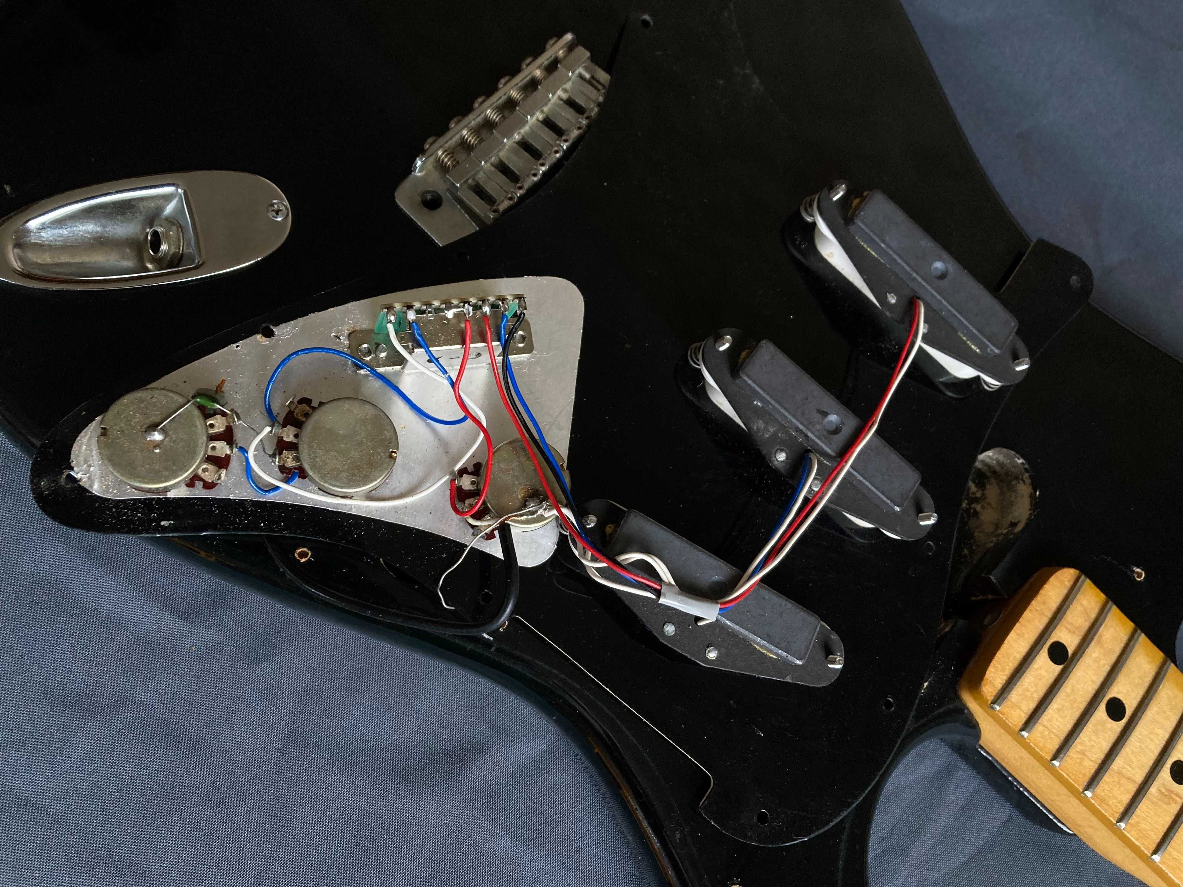 Founder stratocaster Japan 70s - squier fender ibanez prs yamaha greco