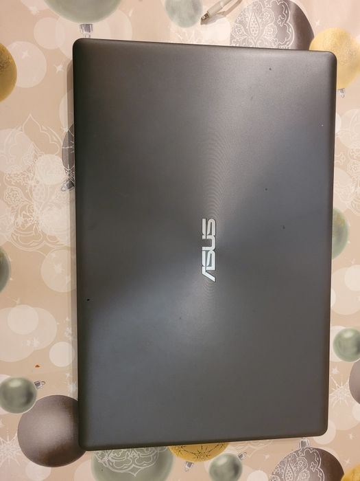 Computador portatil asus X550L
