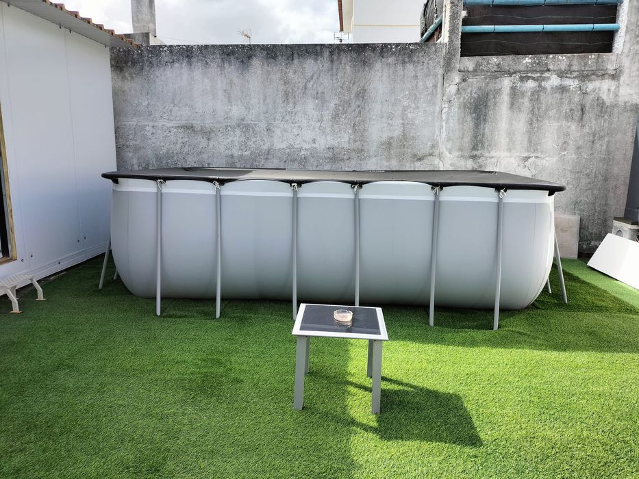 Piscina Bestway com pouco uso