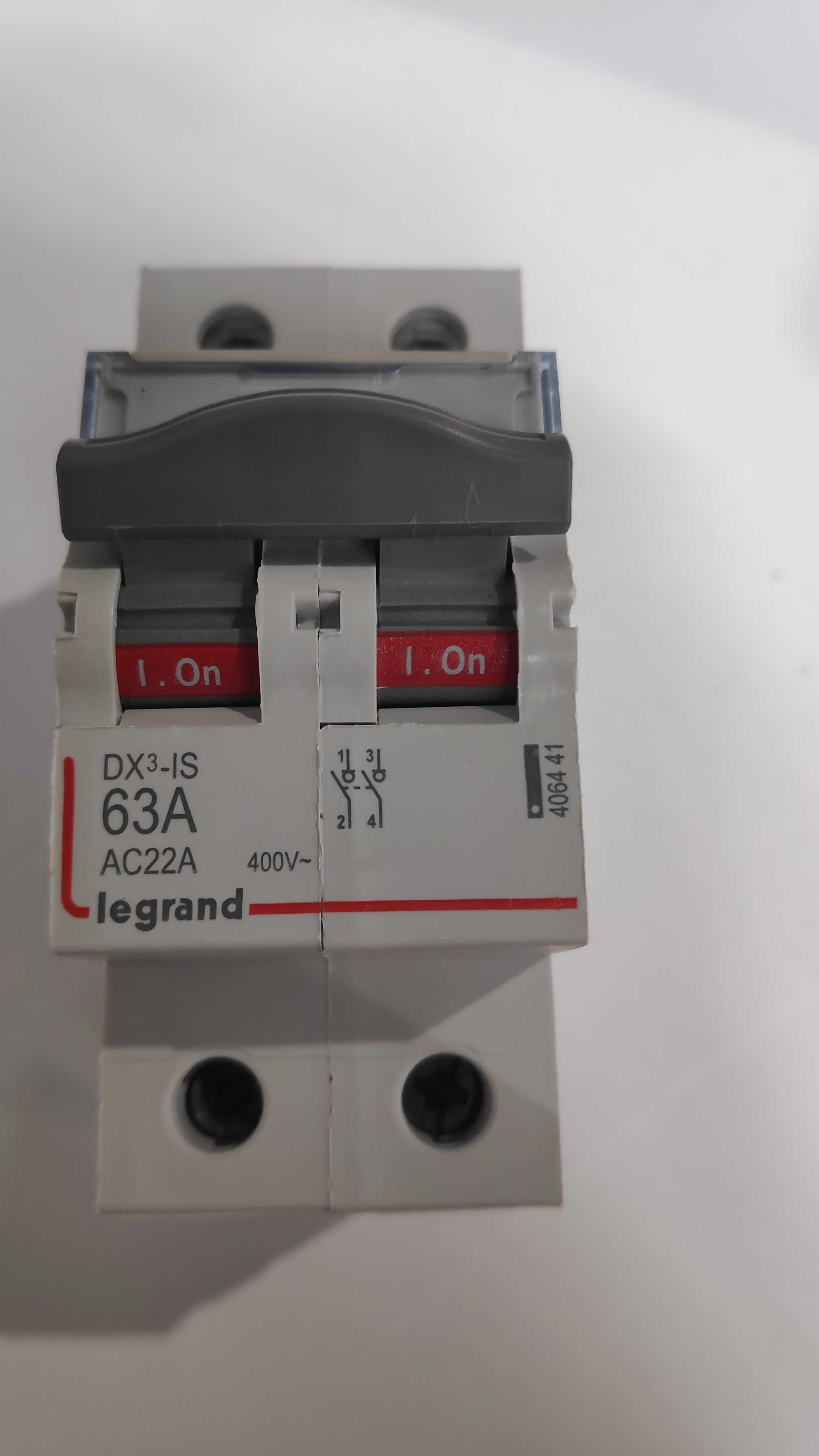 Legrand 406441 DX-IS Przełącznik 2P, 400V, 63A 2moduły