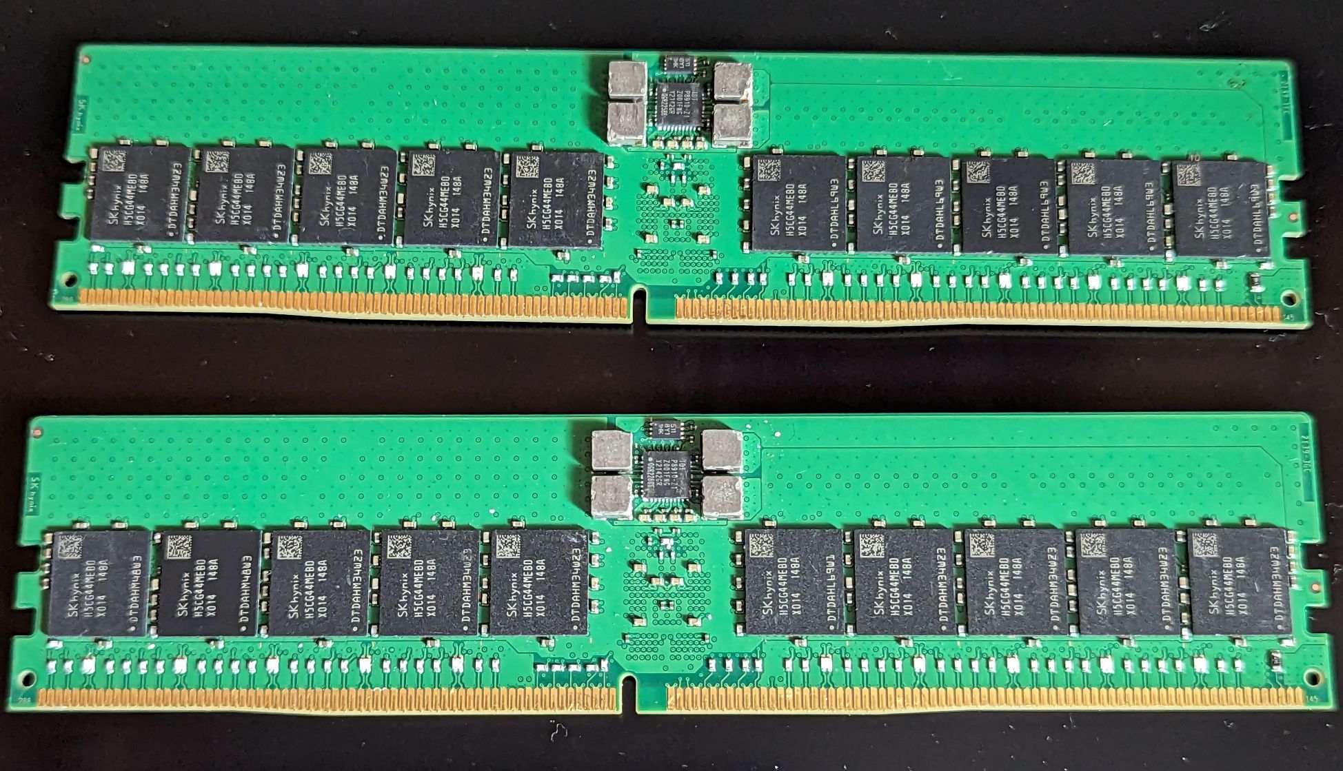 Оперативна пам'ять SK Hynix DDR5-4800 EC8 RDIMM 64GB (32GB x2) б/у