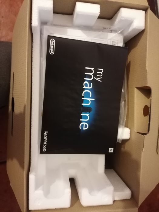 Máquina de café Nespresso INISSIA DeLonghi