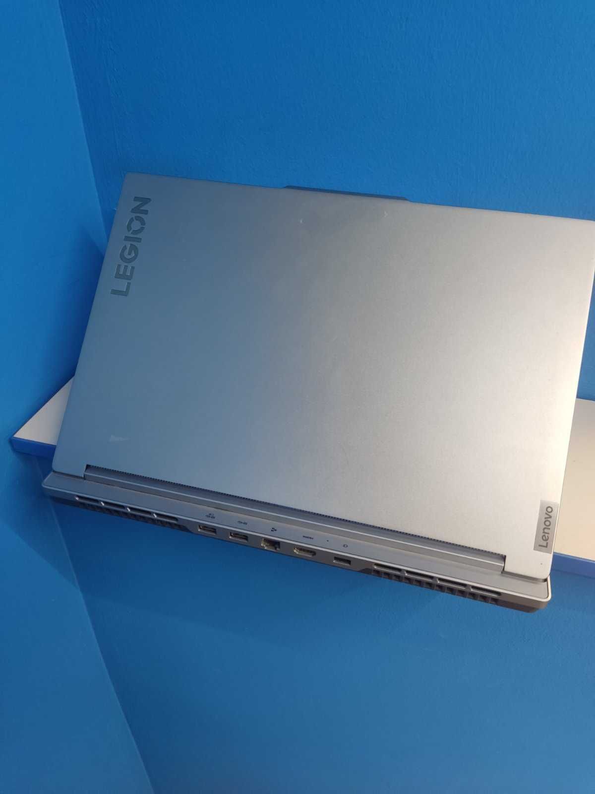 Ноутбук Lenovo Legion Slim  5 16IRX8