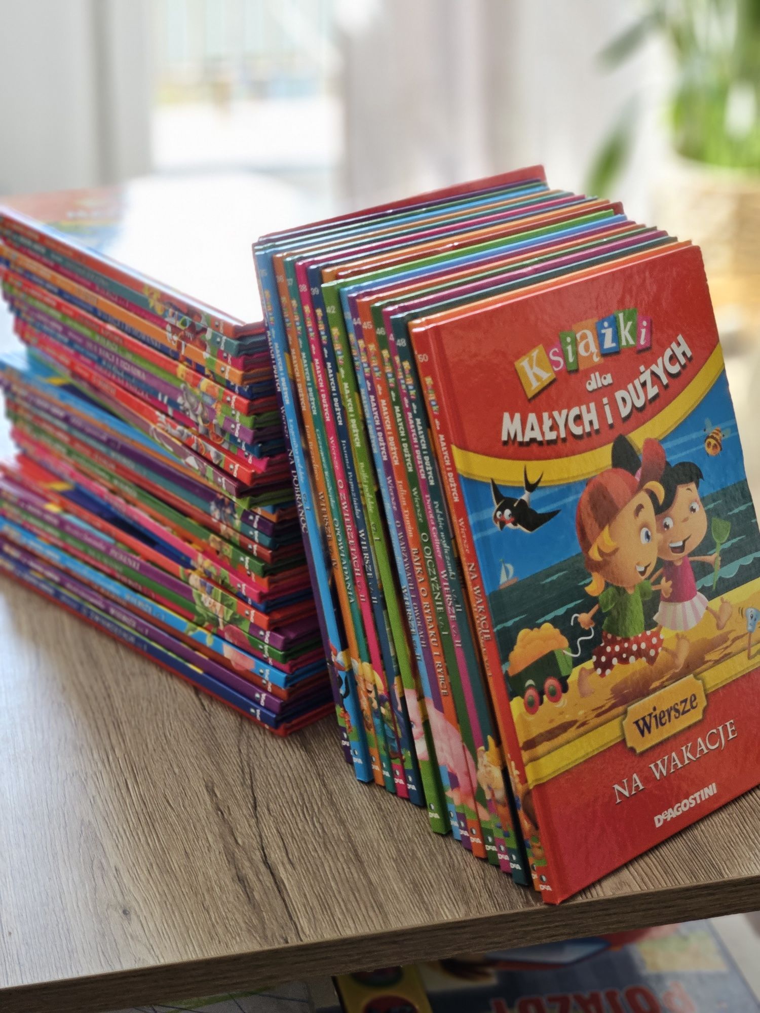 Kolekcja 50 książek z wierszami i piosenkami dla dzieci, De Agostini