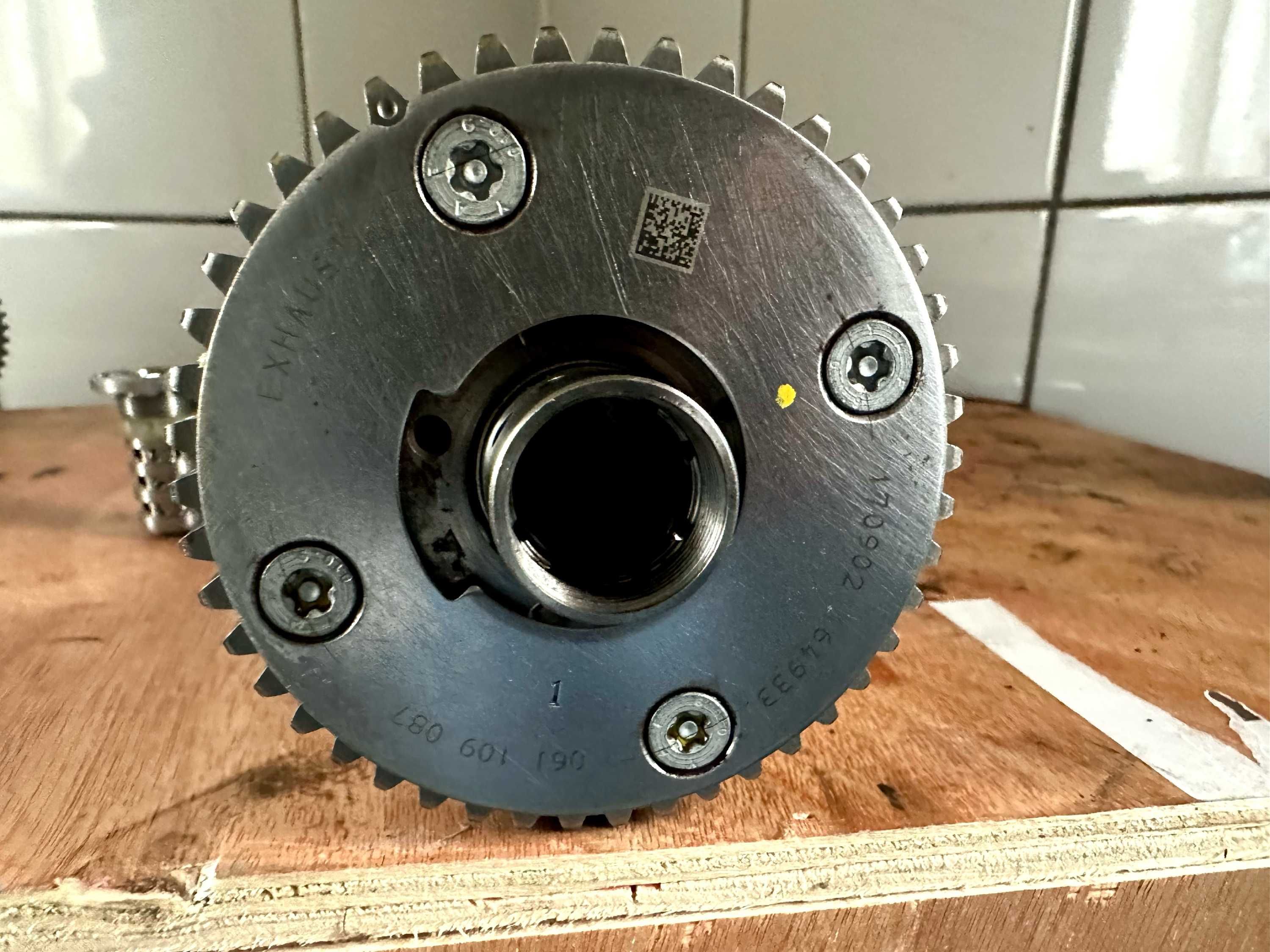 Wałek Rozrządu wydechowy 06L109087A VW AUDI A3 A4 cncd cnce chhb