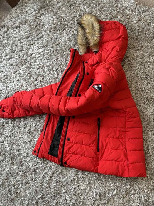 Демісезонна куртка SUPERDRY