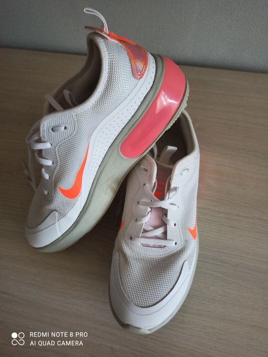 Кросівки Nike р. 38