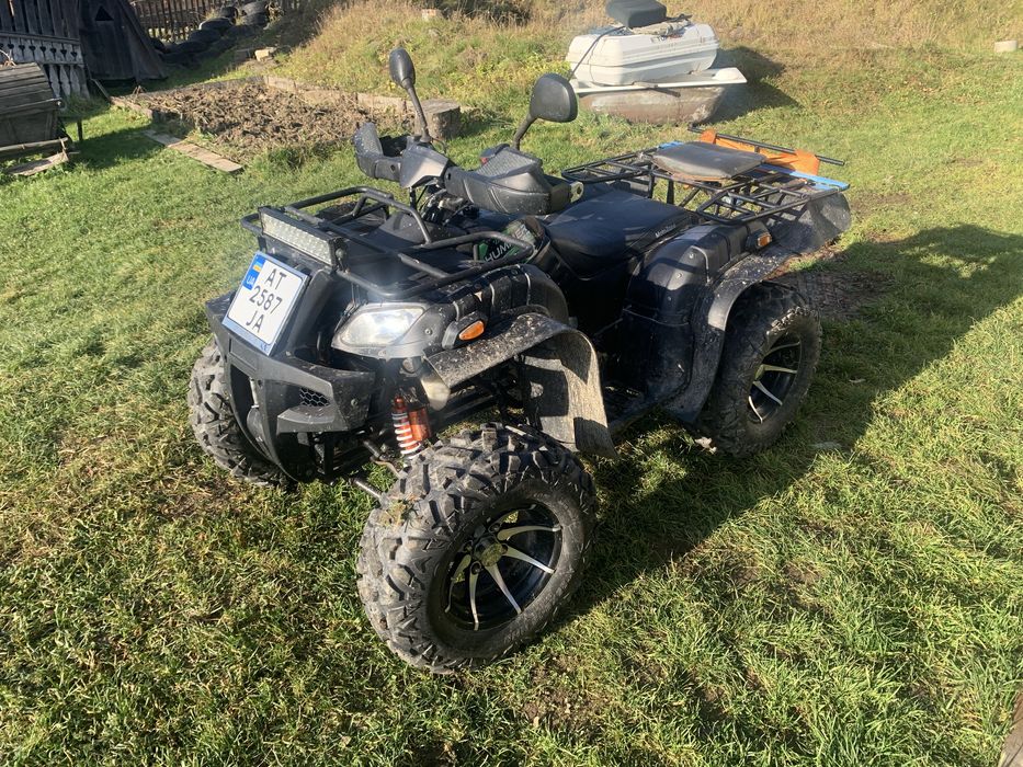 Квадроцикл на кардані з лебідкою