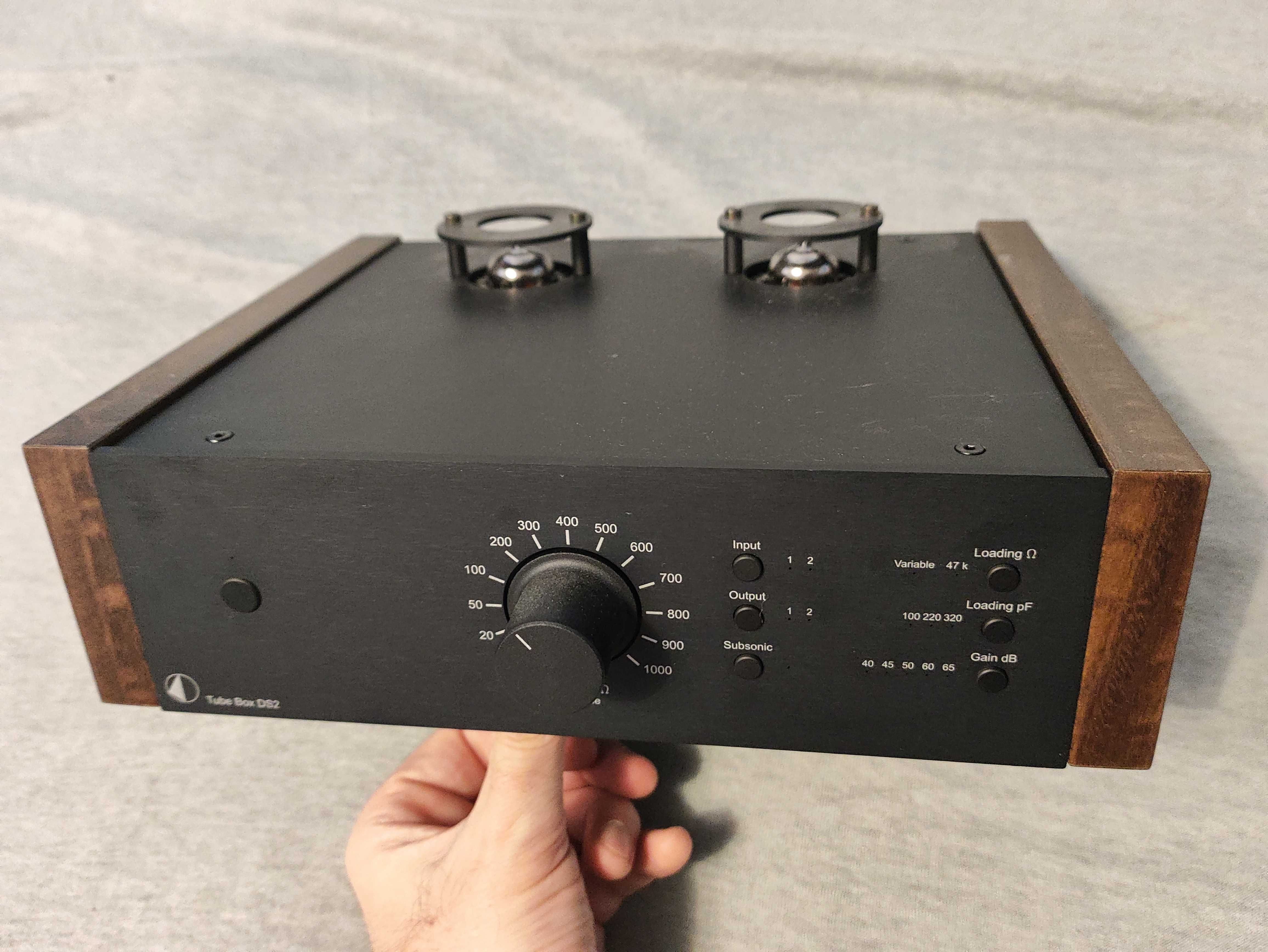Lampowy przedwzmacniacz gramofonowy Pro-ject Tube Box DS2