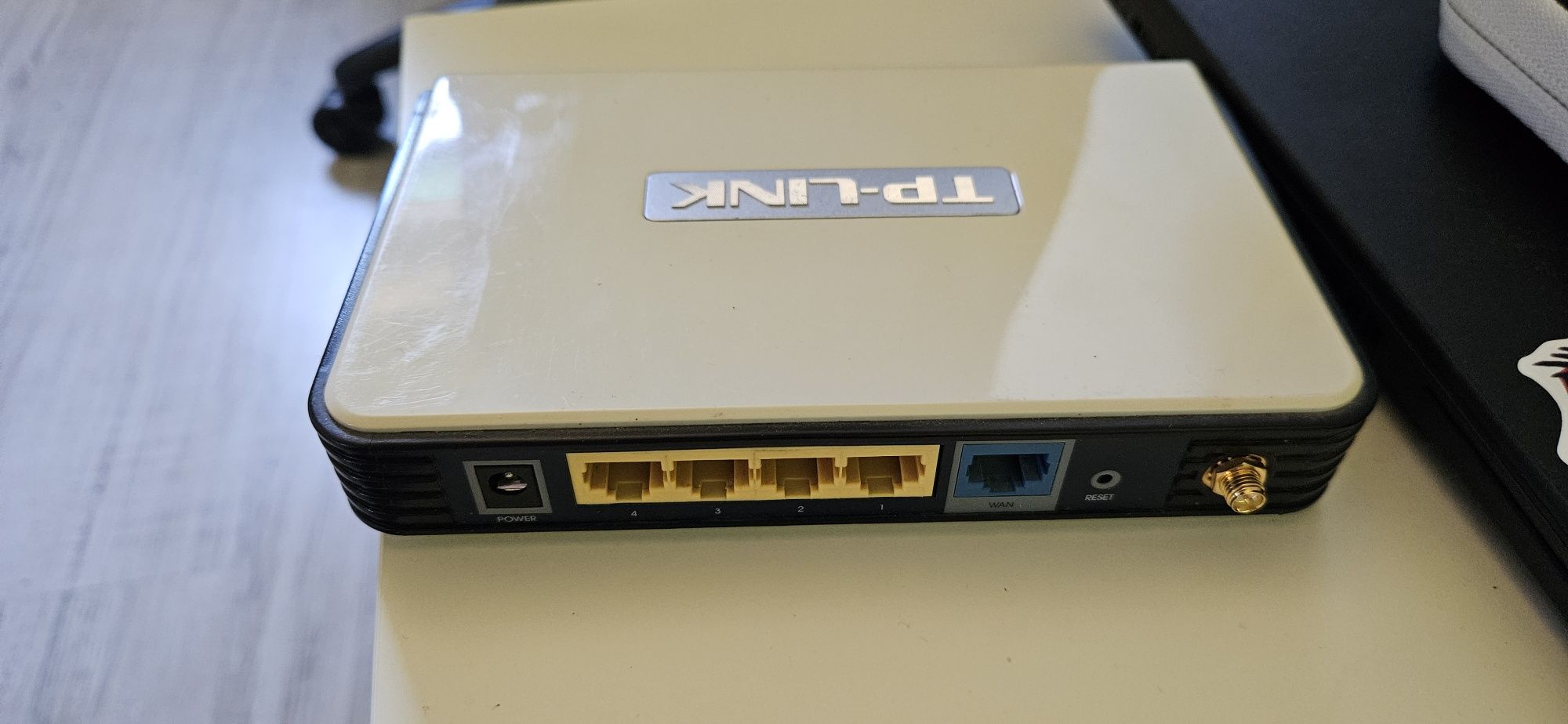 Router TP-Link TL-WR543G