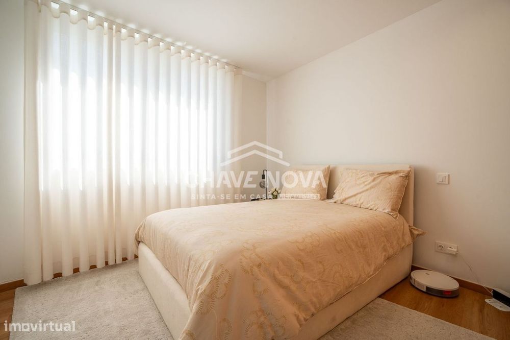 Excelente T0 Evolutivo em Mafamude Ref.OD/02530