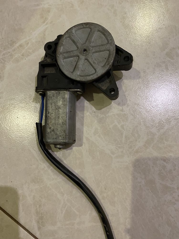 Продам склопідйомники