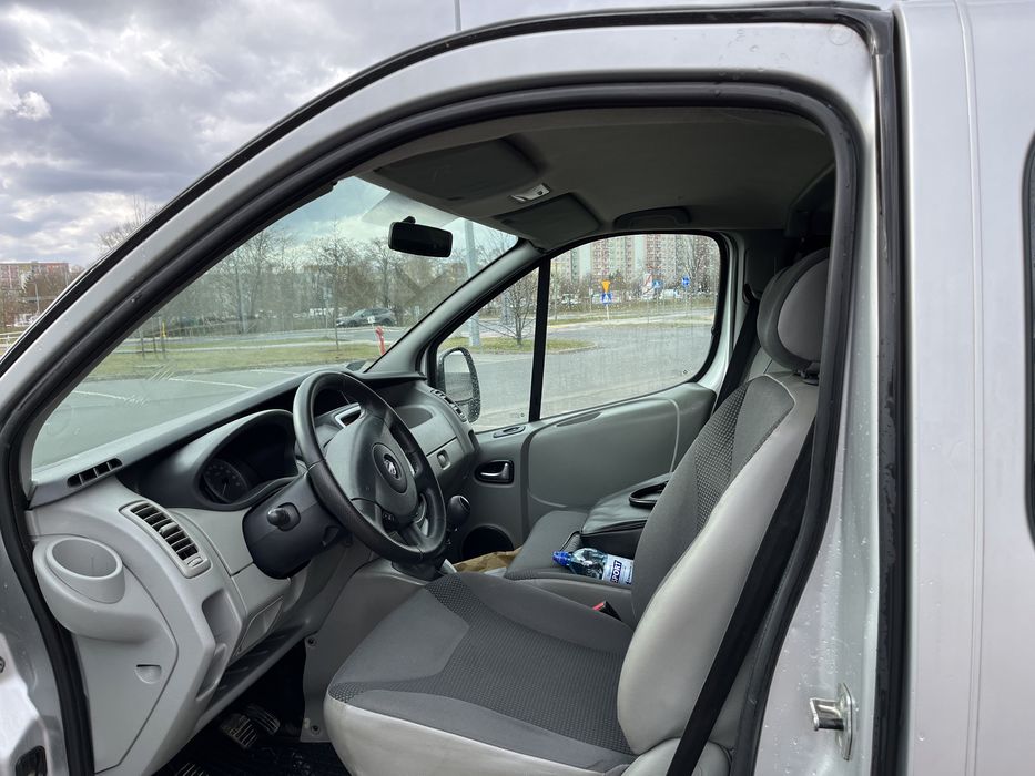 wynajem busa z kierowcą lub bez 9 osobowy furgon blaszak auto,