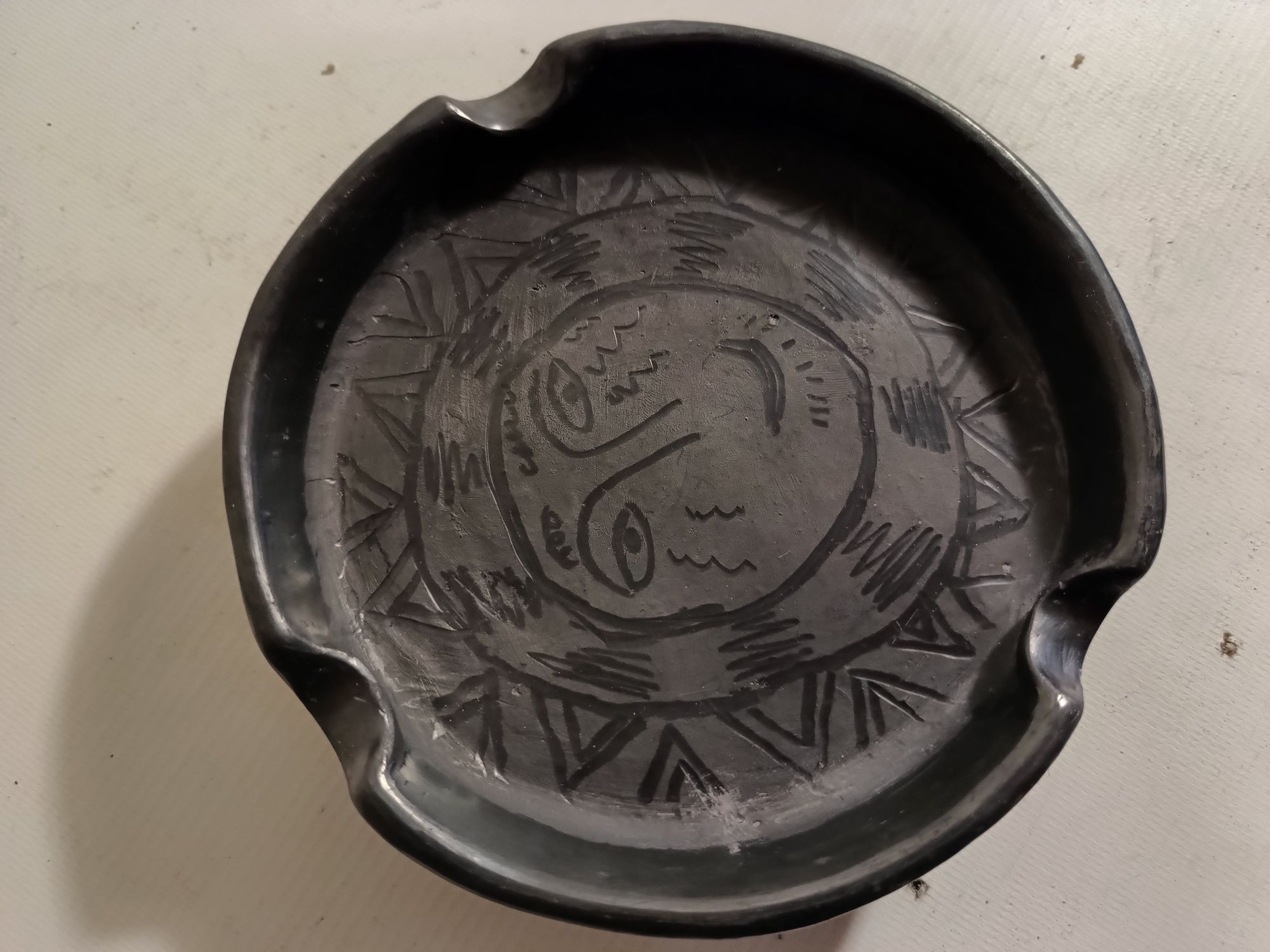 Meksyk, popielniczka ceramiczna ręcznie robiona, sygnowana