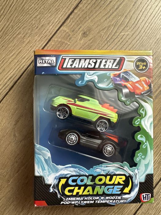 Prezent dla chlopca lalka Buzz Astral z Toy Story i dwa auta