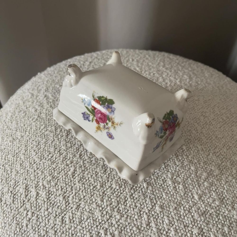 Szkatułka stara porcelana puzderko w kwiaty vintage antyk