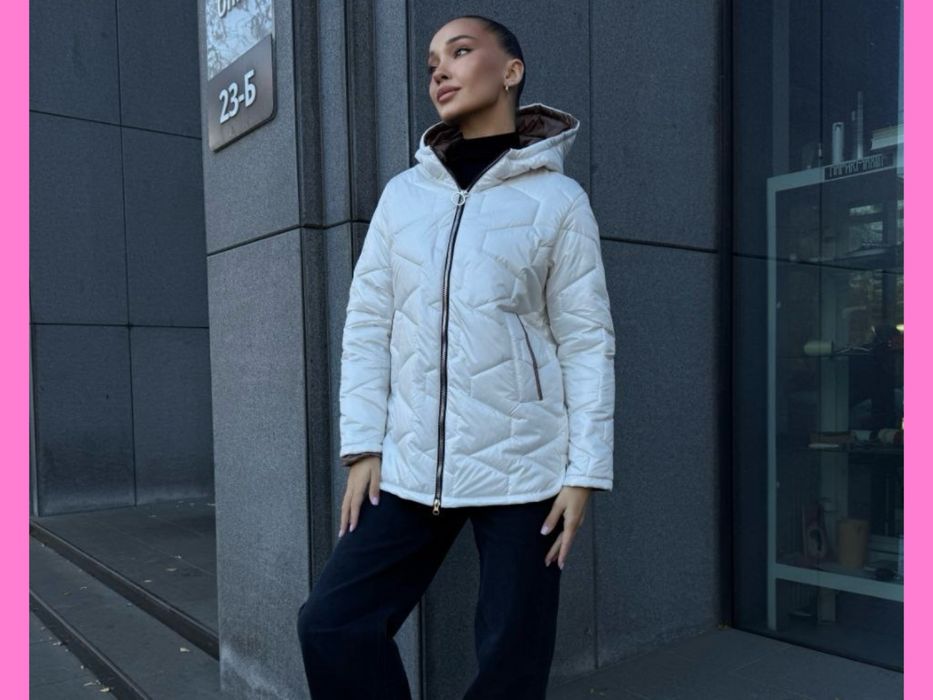 Жіноча стьобана курточка з капюшоном, норма і батал, різні кольори