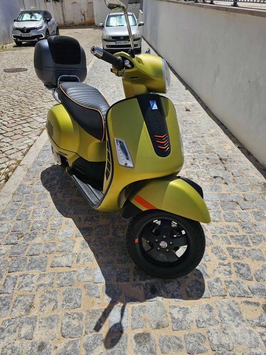 Piaggio vespa 300 GTS 2017 10,500km