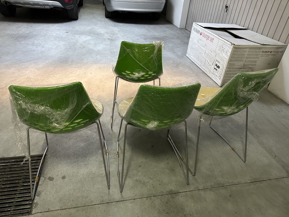 Cadeiras de refeicao