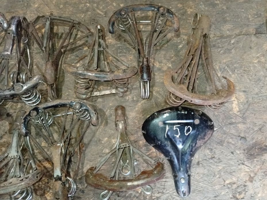 Сідло ХВЗ. Чохол, шкіра ХВЗ .Седло велосипедное. Пружина велосипеда ХВ