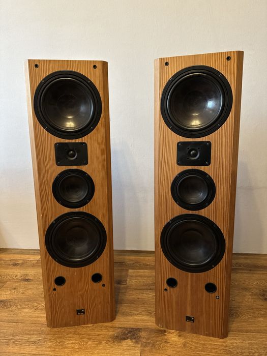 Kolumny głośnikowe 140W 8R x2