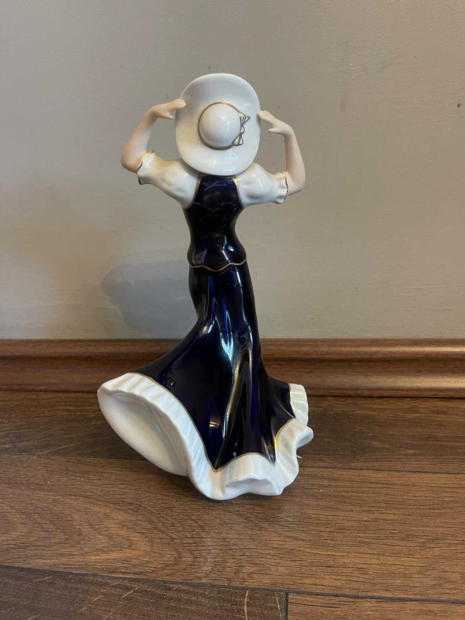 Figurka Royal Dux Bohemia