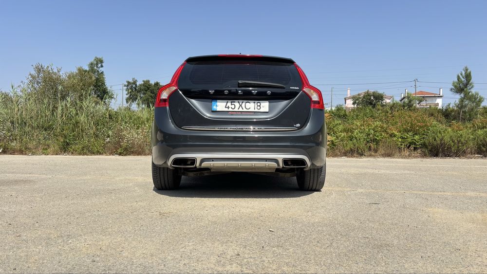 Volvo v60 D6 plug in hybrid