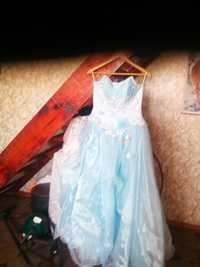 Нарядное платье для девочки на свадьбу р.44-46.