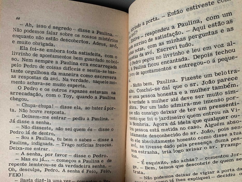 Três Vivas aos Sete, de Enid Blyton