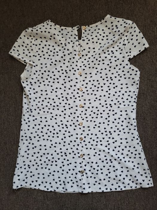 Продам блузу розмір М