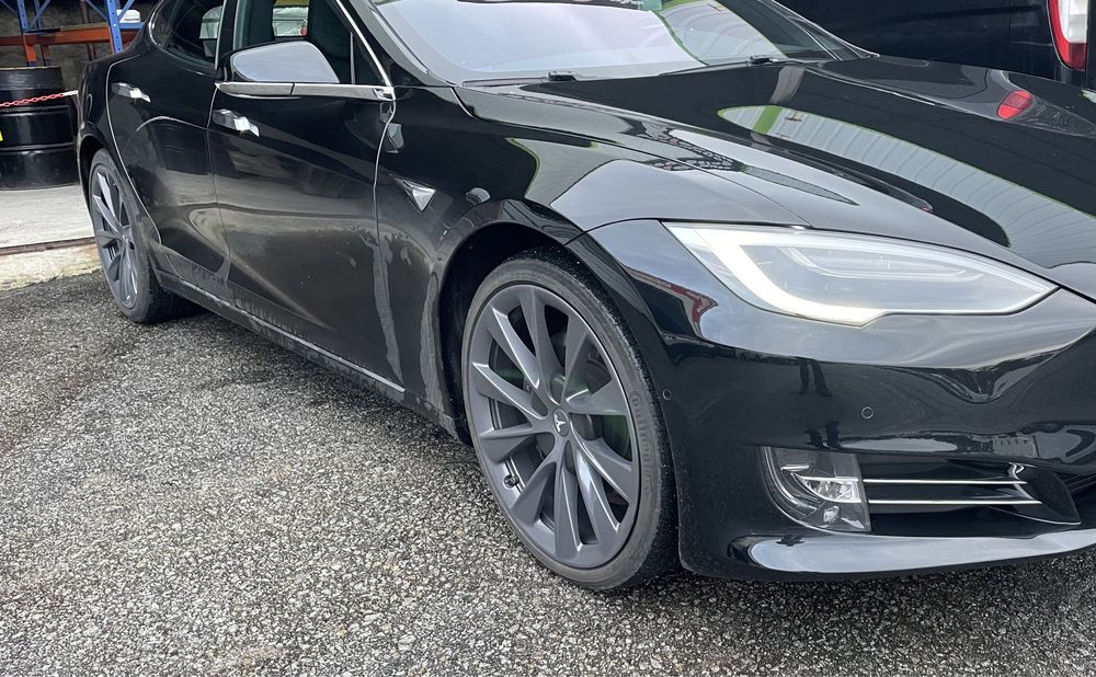 Jantes e pneus 21” Tesla Model S Twin Turbine