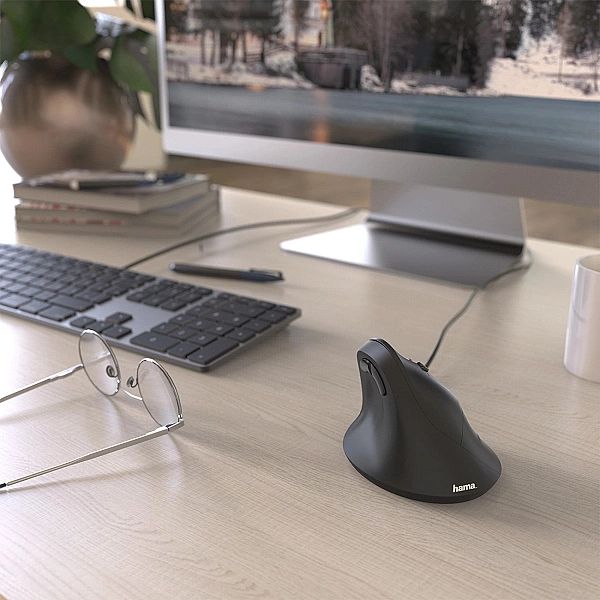 Mysz przewodowa Hama EMC-500 ergonomiczna, pionowa - czarna