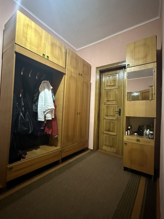 Комплект меблів у передпокій