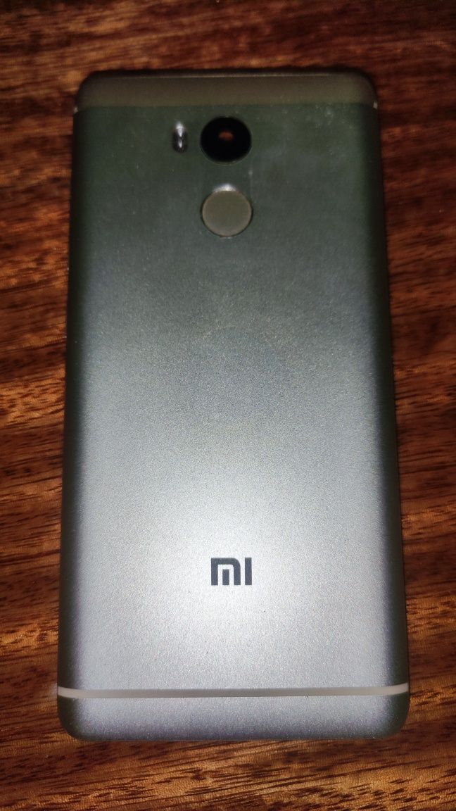 Продам задню кришку і запчастини до Xiaomi Redmi 4 Prime (Pro)