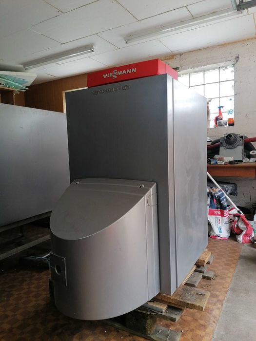 Piec Viessmann Vitorond 200 o mocy 24kW + palnik multiolejowy