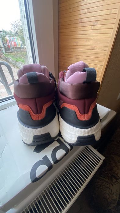 Зимові кросівки adidas,ecco  38 р нові