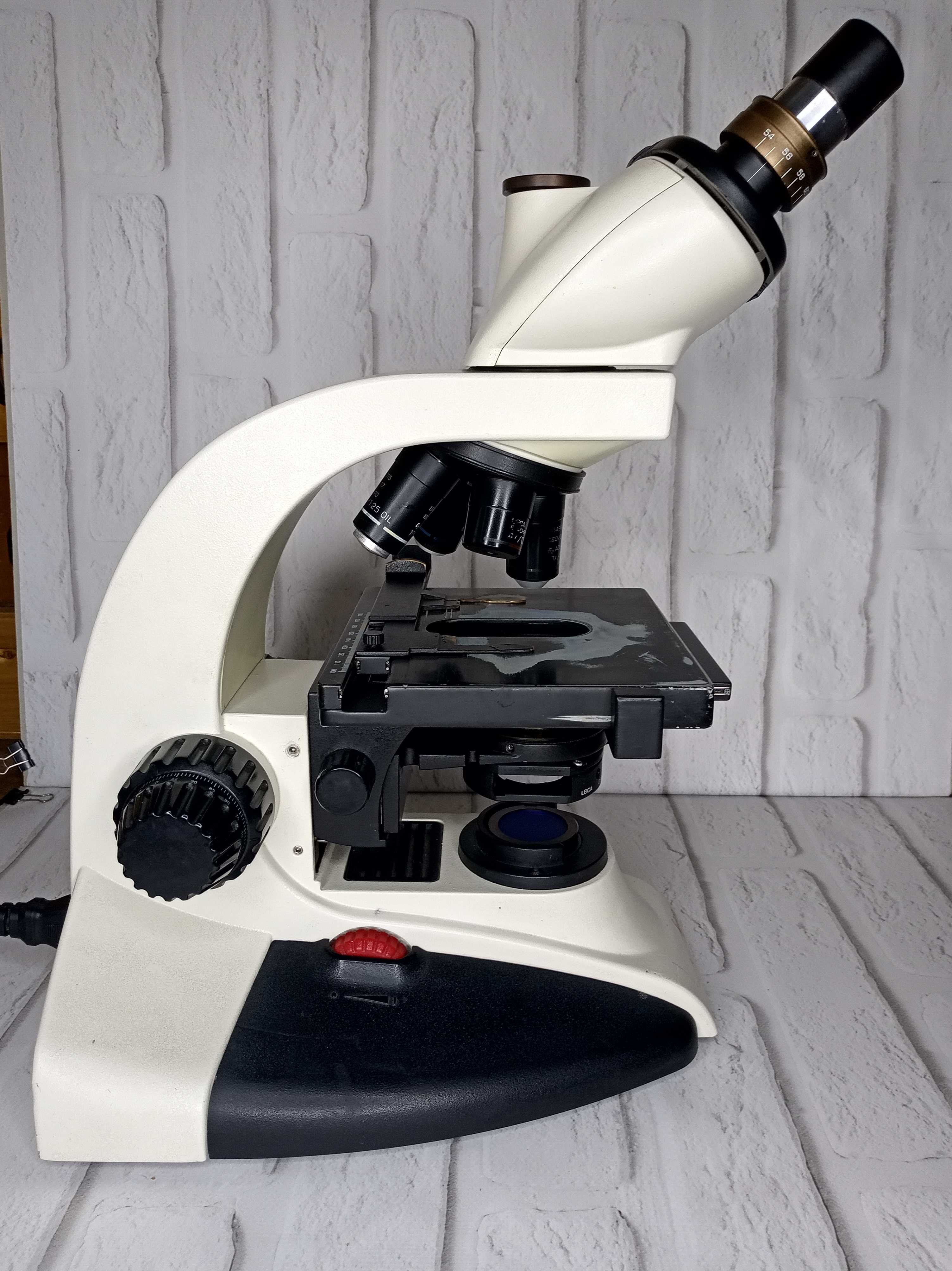 Професійний німецький біологічний мікроскоп LEICA CME